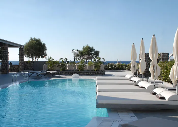 Aqua Blue 5* Perissa (Santorini)