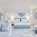 Aqua Blue 5* Perissa (Santorini)