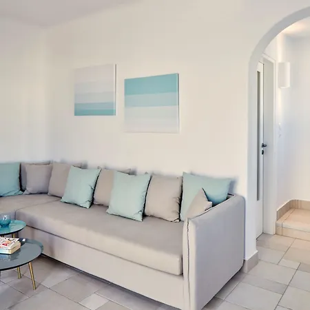 Aqua Blue Hotel 5*