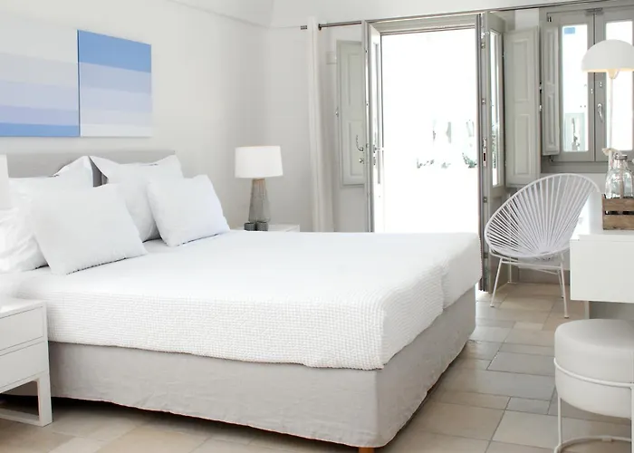 Hotel Aqua Blue Períssa