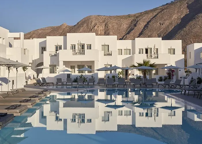 Aqua Blue Hotel Períssa