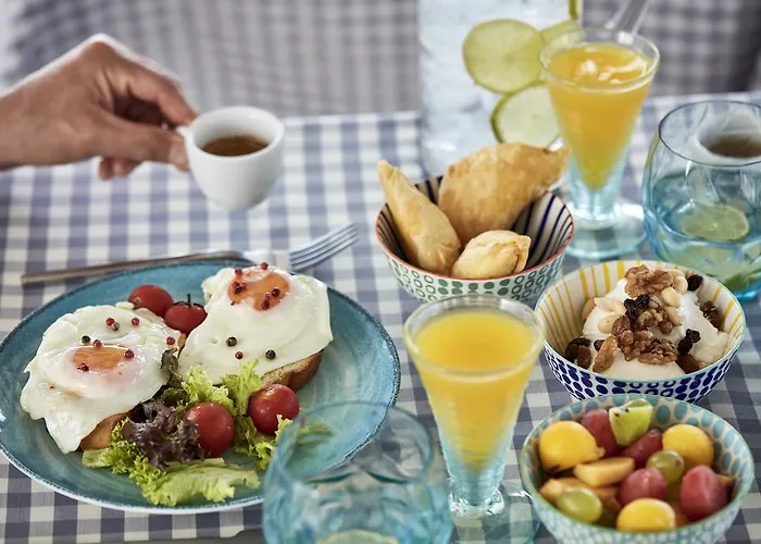 Hotel Aqua Blue Perissa (Santorini)