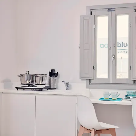 Aqua Blue Hotel Perissa (Santorini)