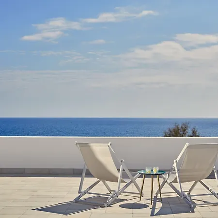 Hotel Aqua Blue Perissa (Santorini)