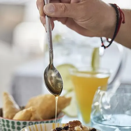 Hotel Aqua Blue Perissa (Santorini)